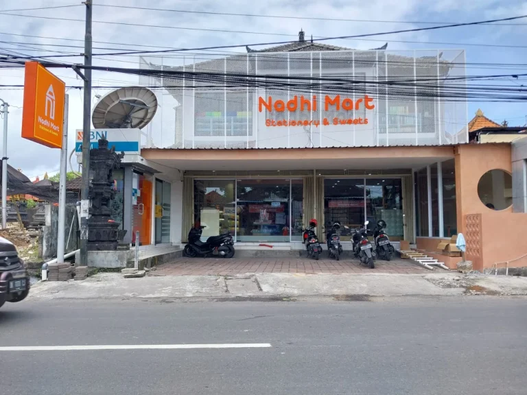 Nadhi Mart Pemogan